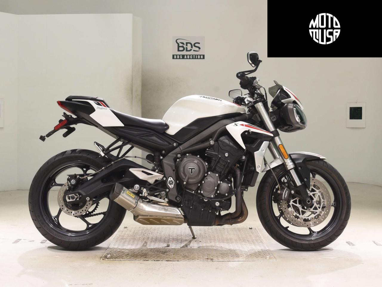 Triumph STREET TRIPLE S - фото 1
