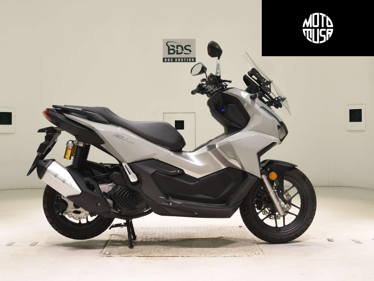 Honda ADV160 - фото 1