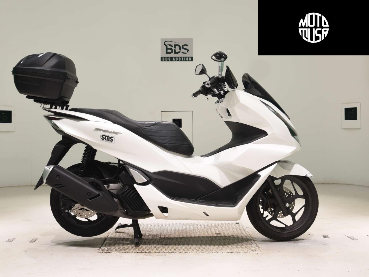 Honda PCX125-4 - фото 1