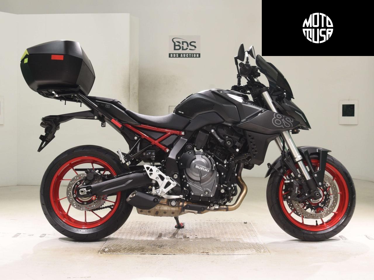 Suzuki GSX-8S - фото 1