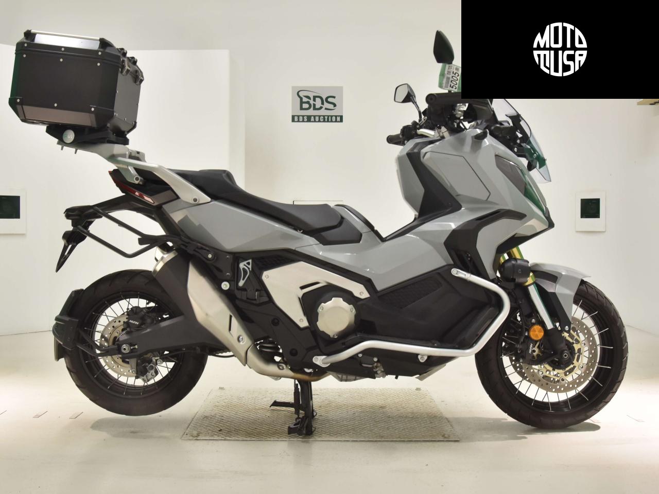 Honda X-ADV750-2 - фото 1